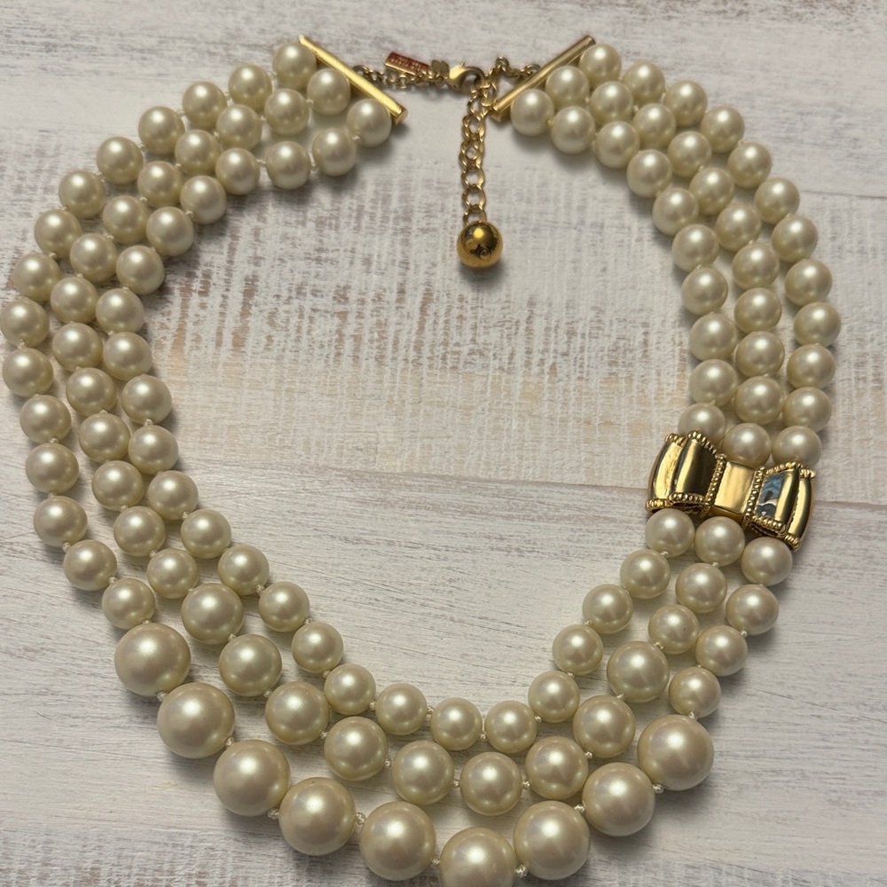Kate Spade Ivory Pearl Necklace with Gold Bow